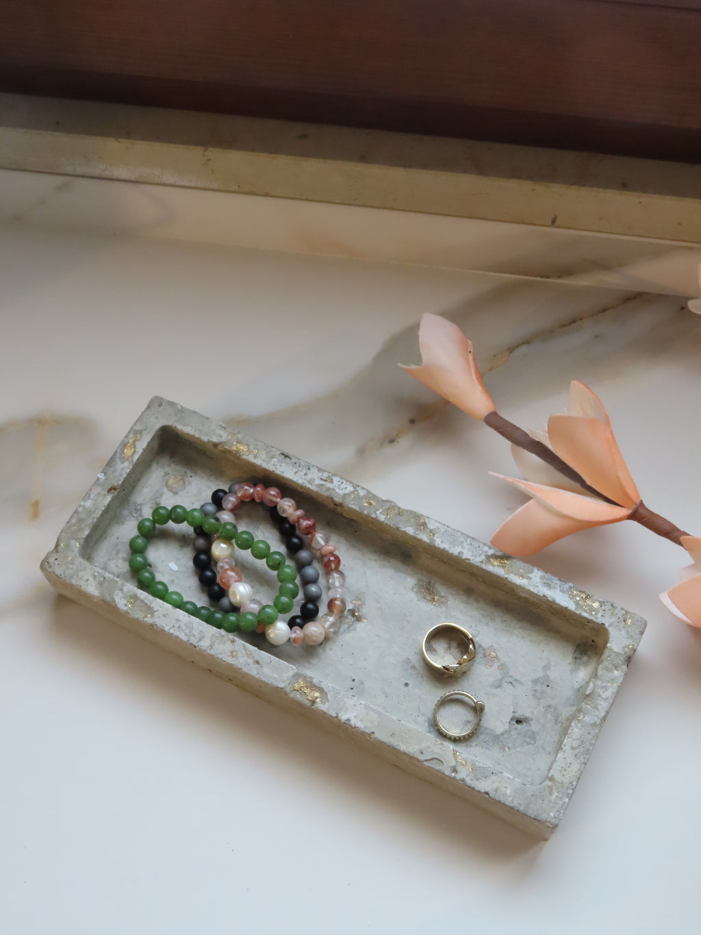 Concrete Soap Bottle Tray, Home Decor, Modern Decoration, Centerpiece