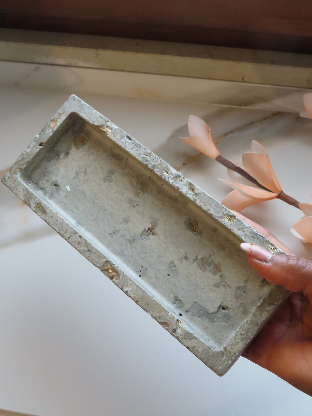 Concrete Soap Bottle Tray, Home Decor, Modern Decoration, Centerpiece