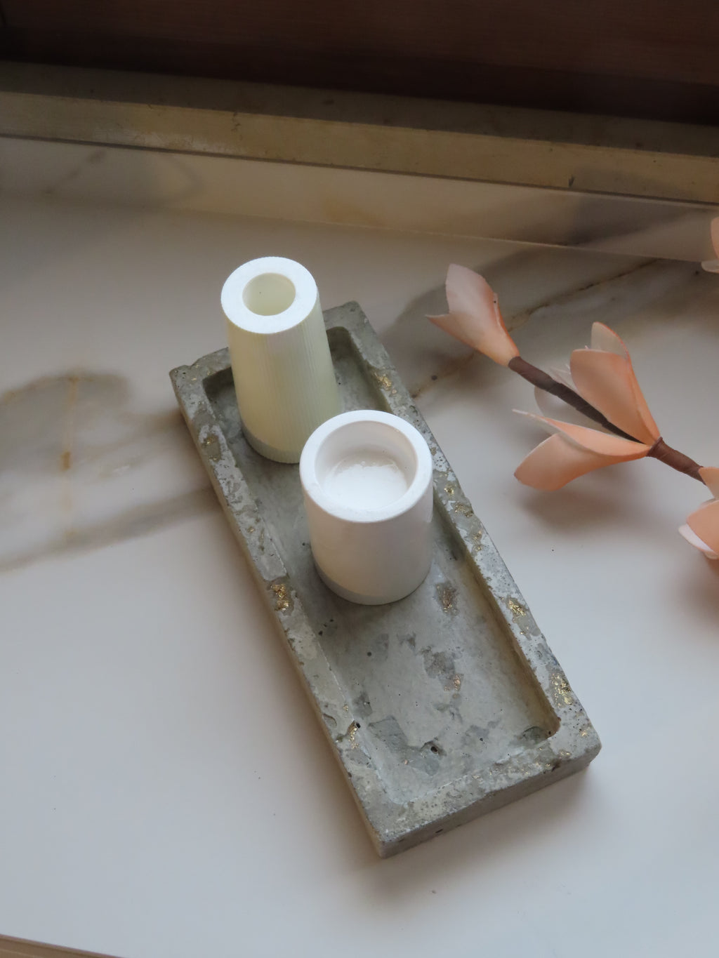 Concrete Soap Bottle Tray, Home Decor, Modern Decoration, Centerpiece