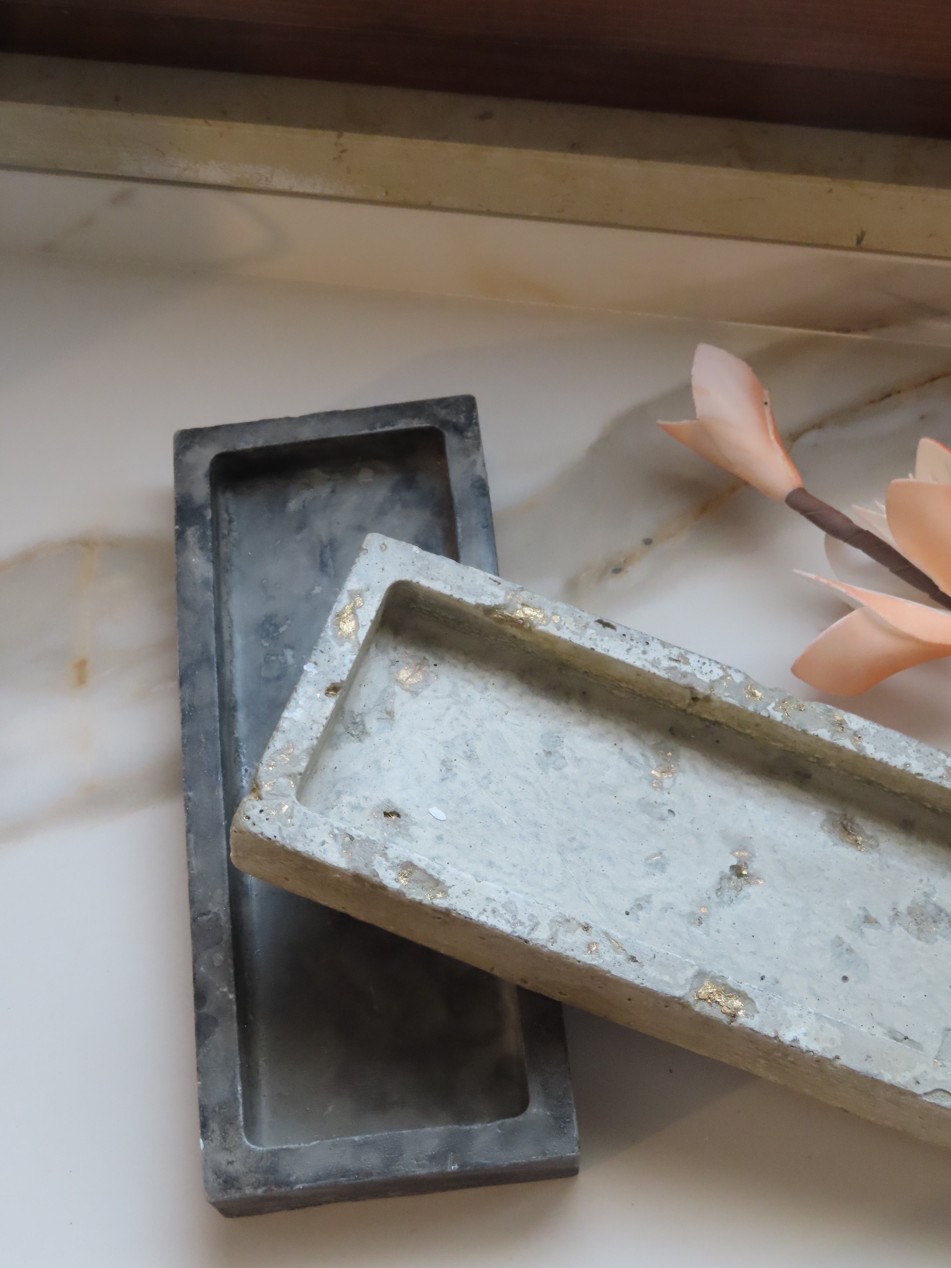 Concrete Soap Bottle Tray, Home Decor, Modern Decoration, Centerpiece