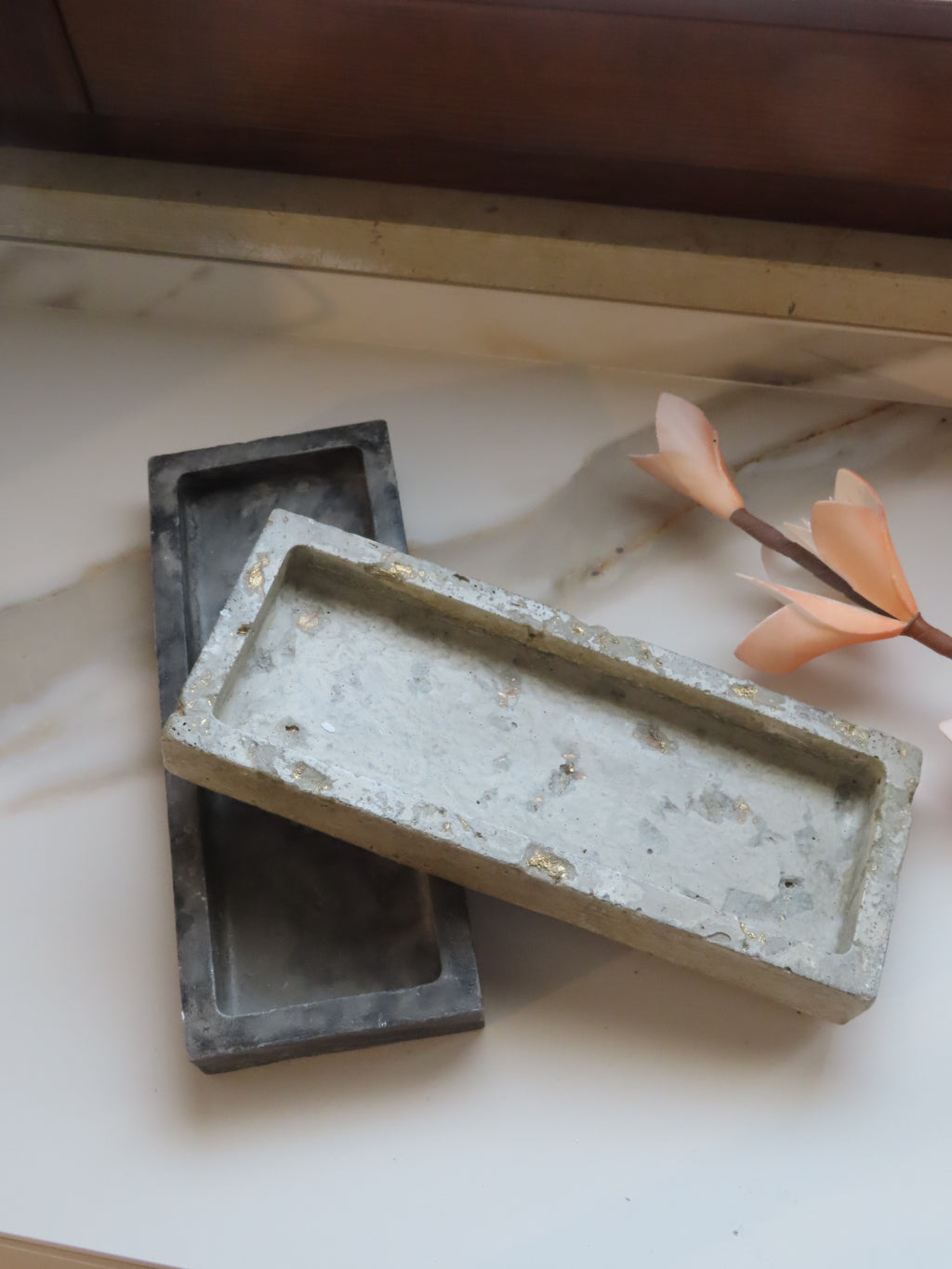 Concrete Soap Bottle Tray, Home Decor, Modern Decoration, Centerpiece